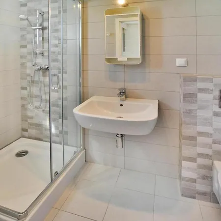 Homes With Terraces Close To The Semesterbostad Sianozety